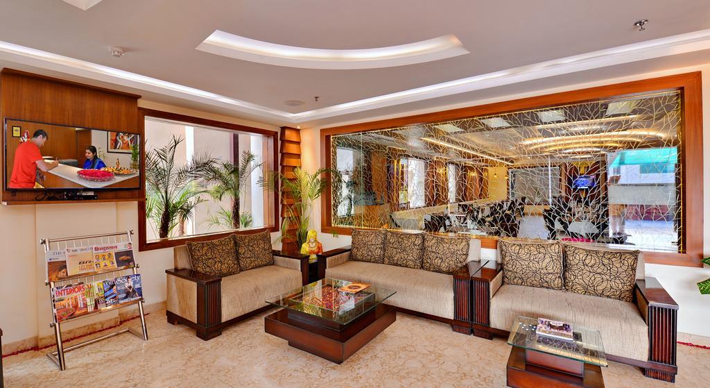 Hotel Seven Hills Tower Agra  Dış mekan fotoğraf