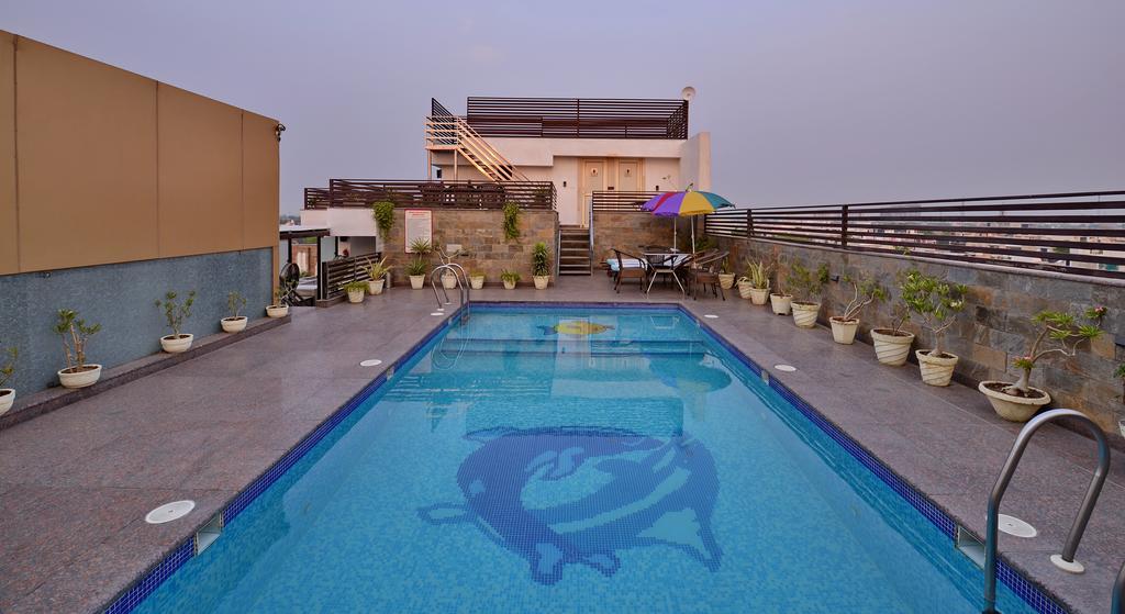 Hotel Seven Hills Tower Agra  Dış mekan fotoğraf