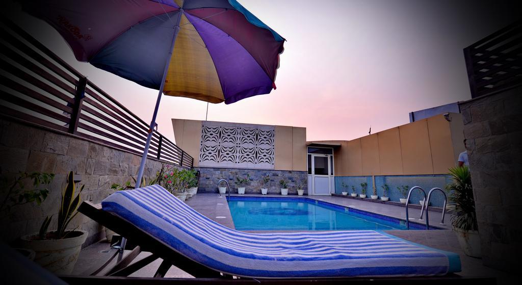 Hotel Seven Hills Tower Agra  Dış mekan fotoğraf