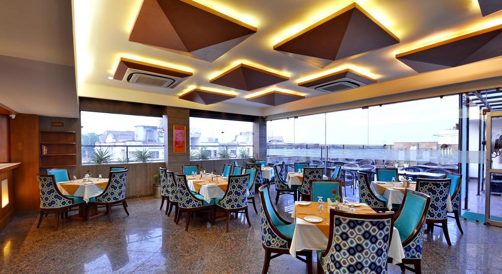 Hotel Seven Hills Tower Agra  Dış mekan fotoğraf