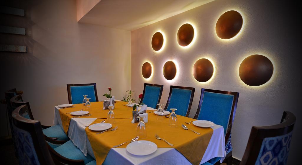 Hotel Seven Hills Tower Agra  Dış mekan fotoğraf