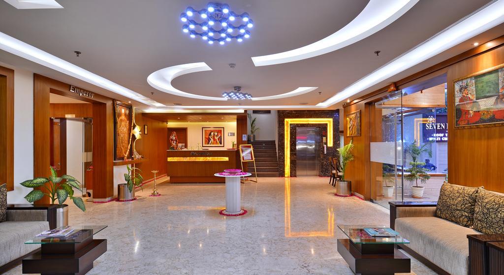 Hotel Seven Hills Tower Agra  Dış mekan fotoğraf