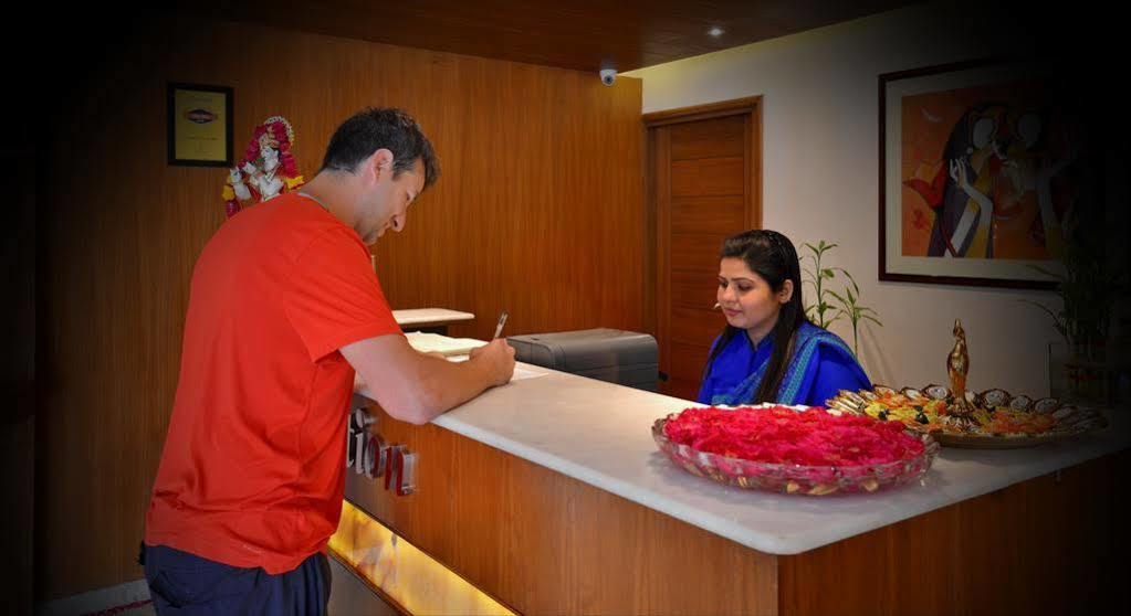 Hotel Seven Hills Tower Agra  Dış mekan fotoğraf